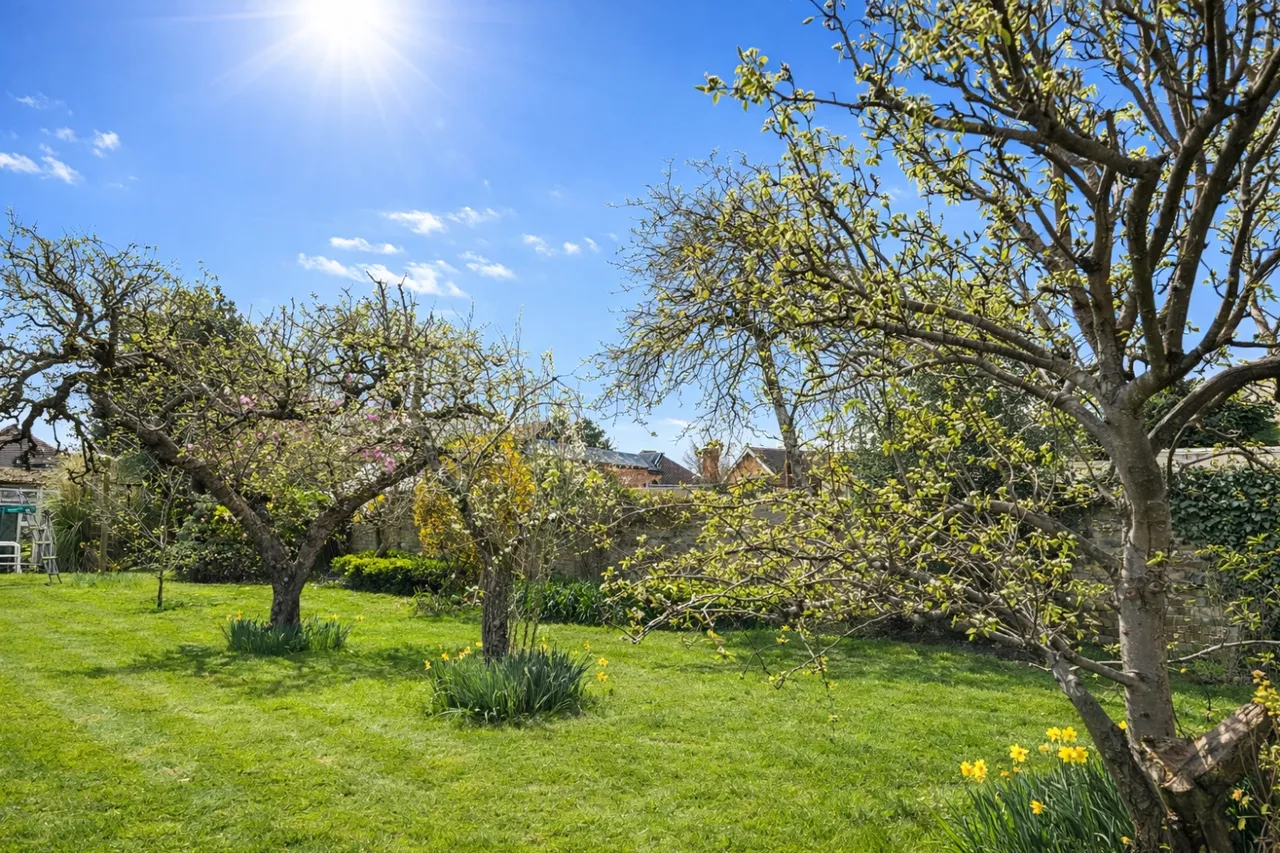 Western Avenue, Surrey Egham, TW20, photo 10