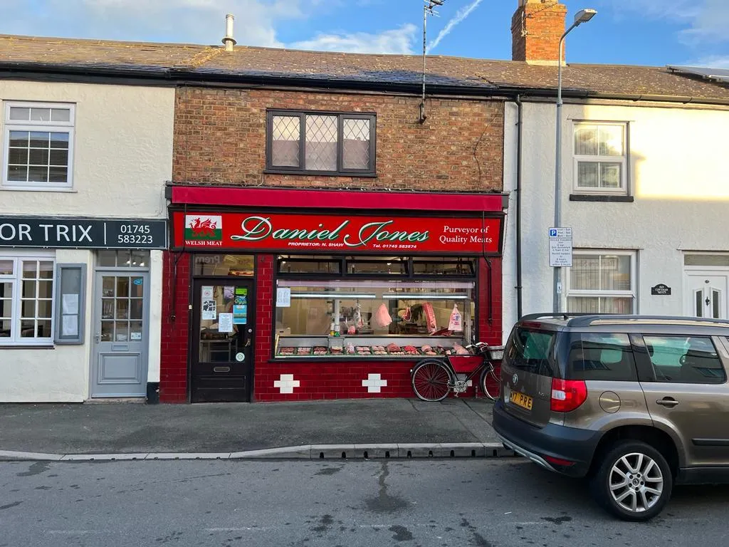 1 bed flat for sale, Chester Street, St. Asaph, LL17
