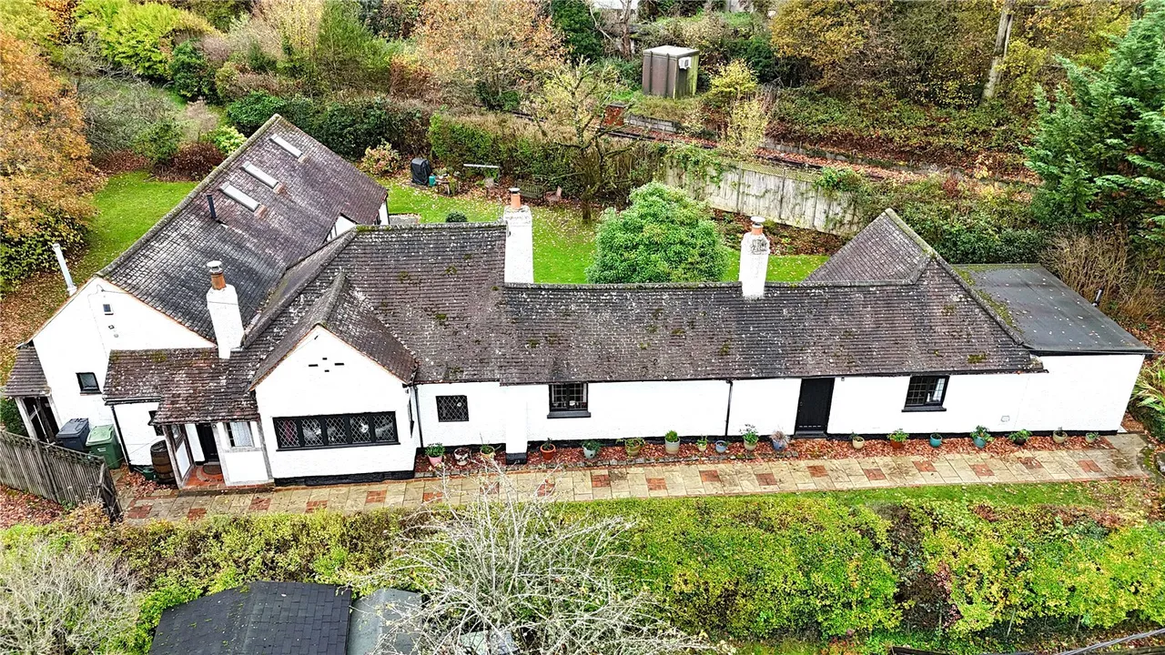 Harpers Road, Ash Green, Surrey, GU12 6JL, photo 19