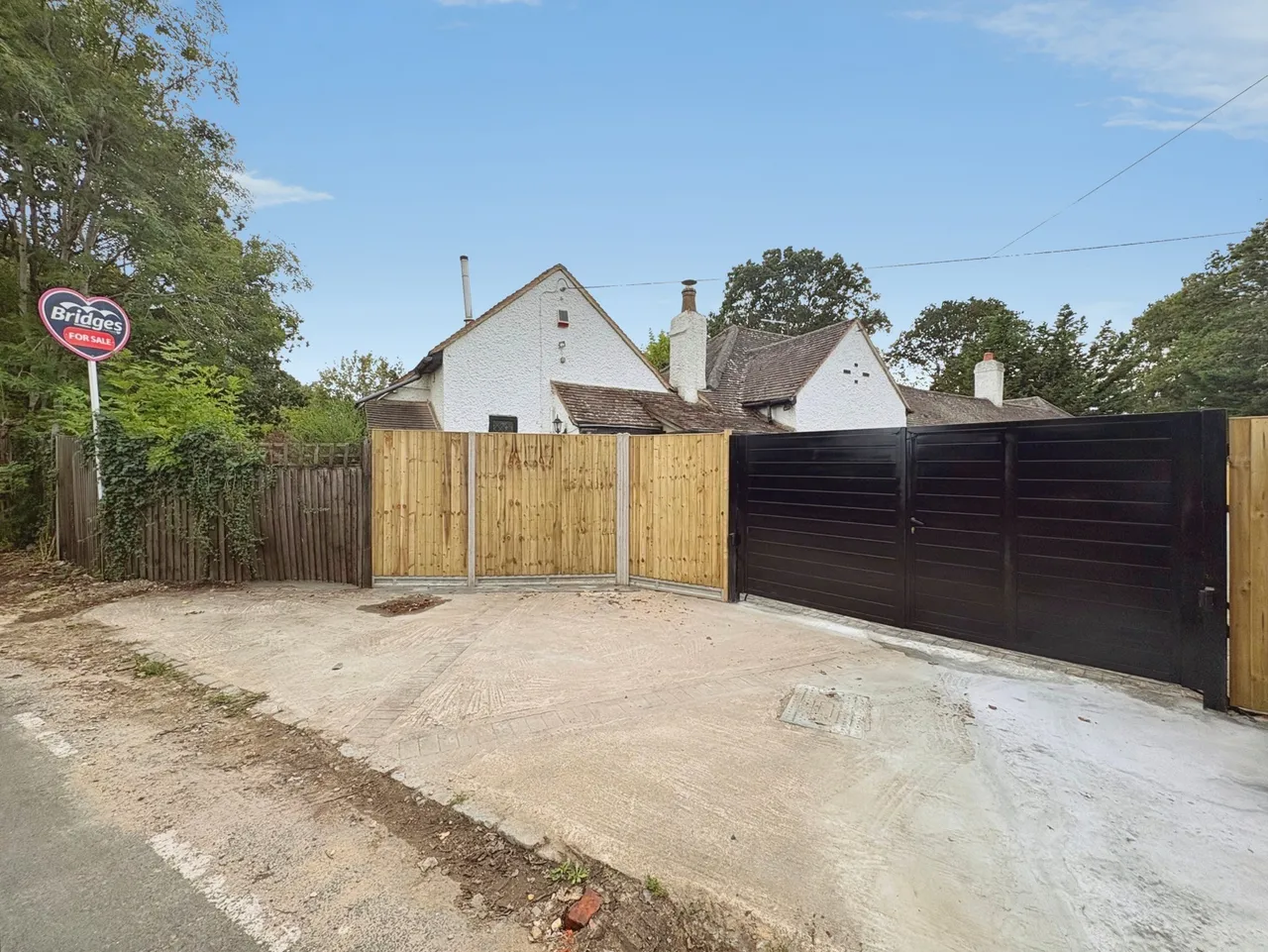 Harpers Road, Ash Green, Surrey, GU12 6JL, photo 8