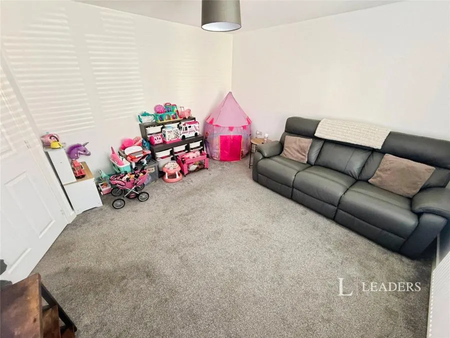 Wilton Avenue, Peterborough, PE7, photo 2