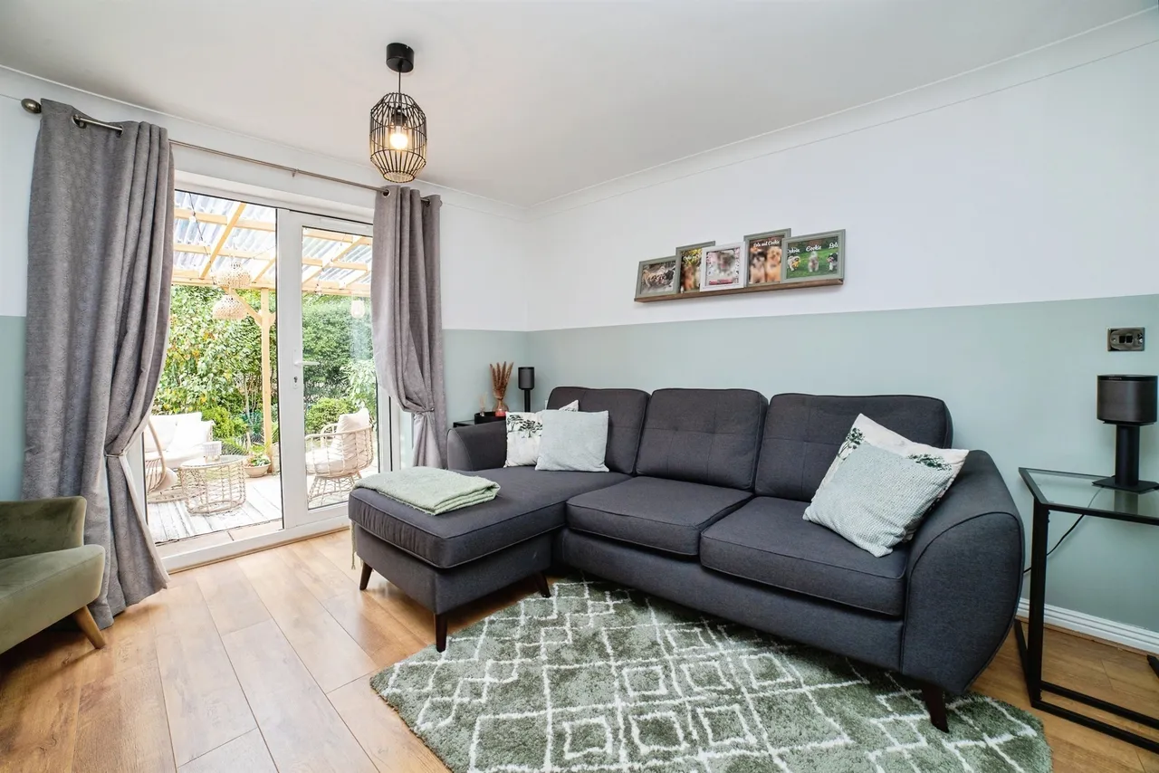 Pippin Close, Selston, NG16, photo 2