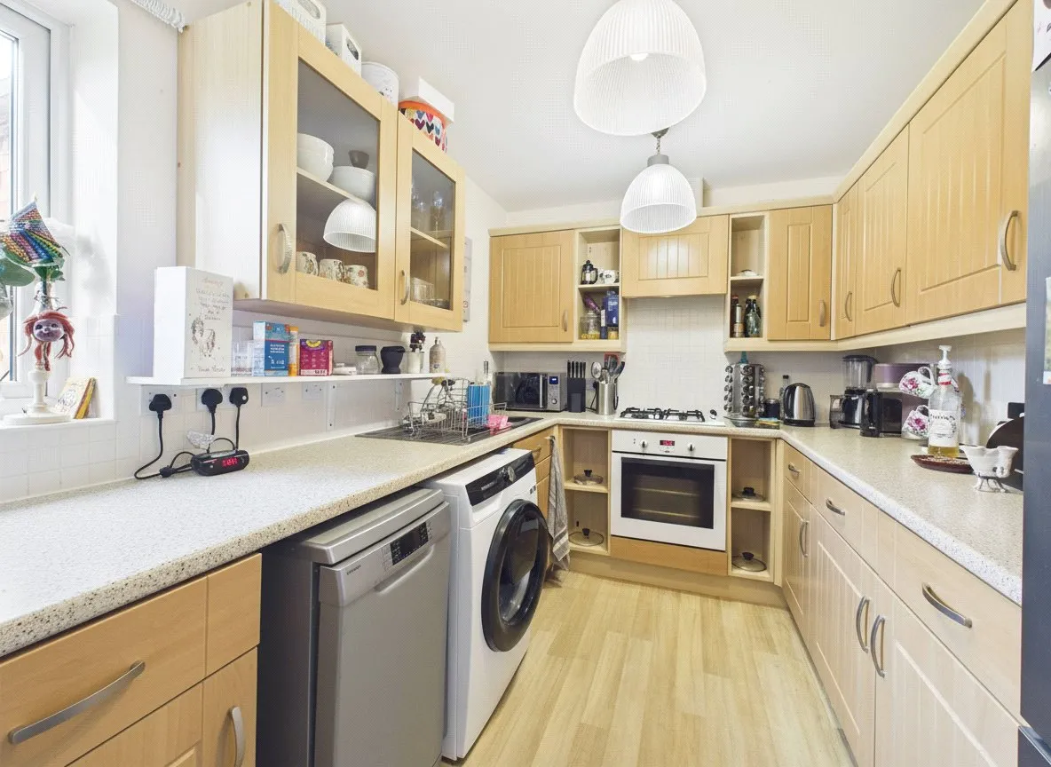 Popham Close, Tiverton, EX16, photo 3