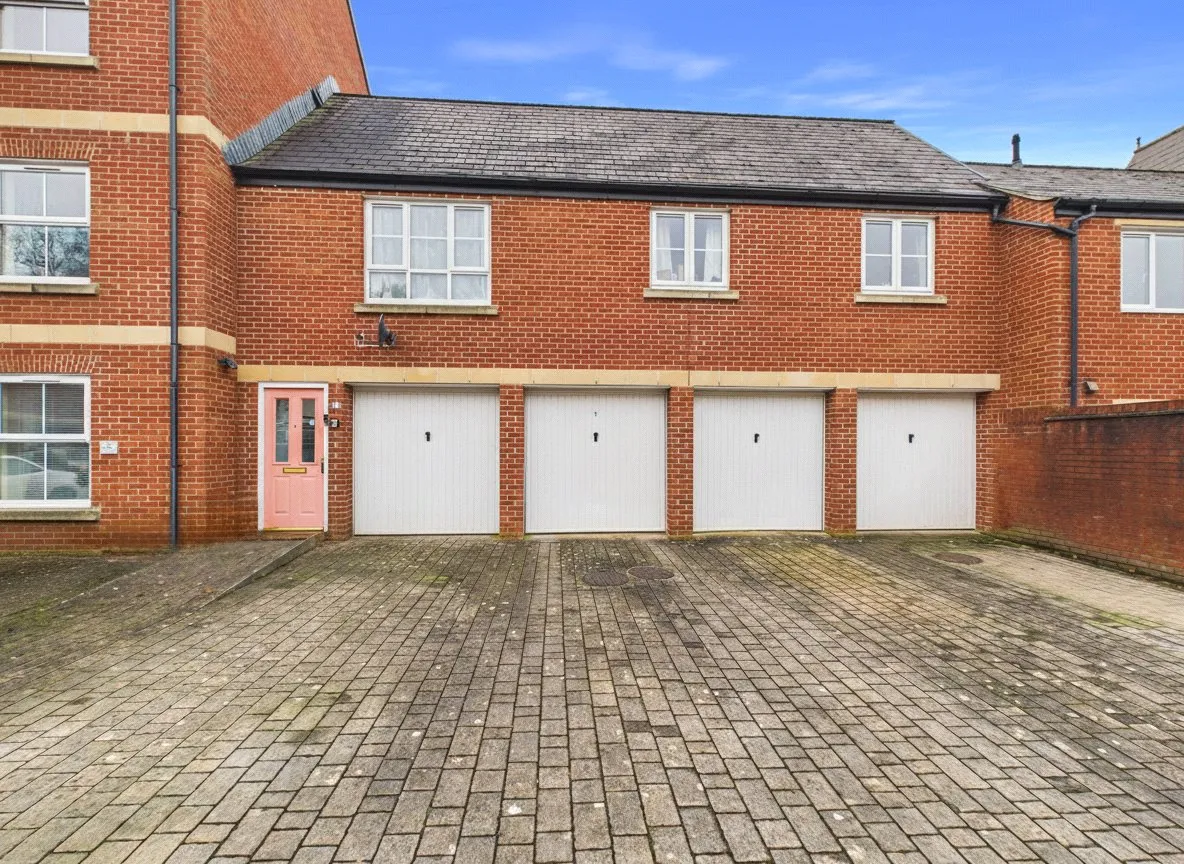 2 bed house for sale, Popham Close, Tiverton, EX16