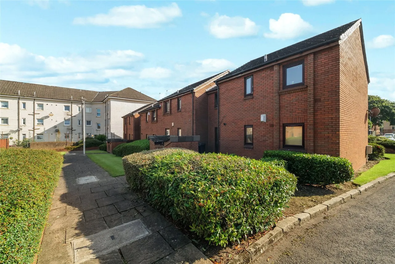 Princes Gate, Rutherglen, G73, photo 18