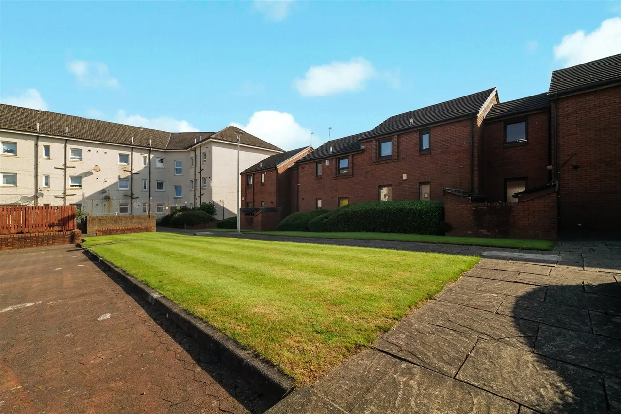 Princes Gate, Rutherglen, G73, photo 17