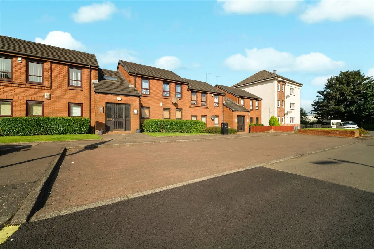 Princes Gate, Rutherglen, G73, photo 21
