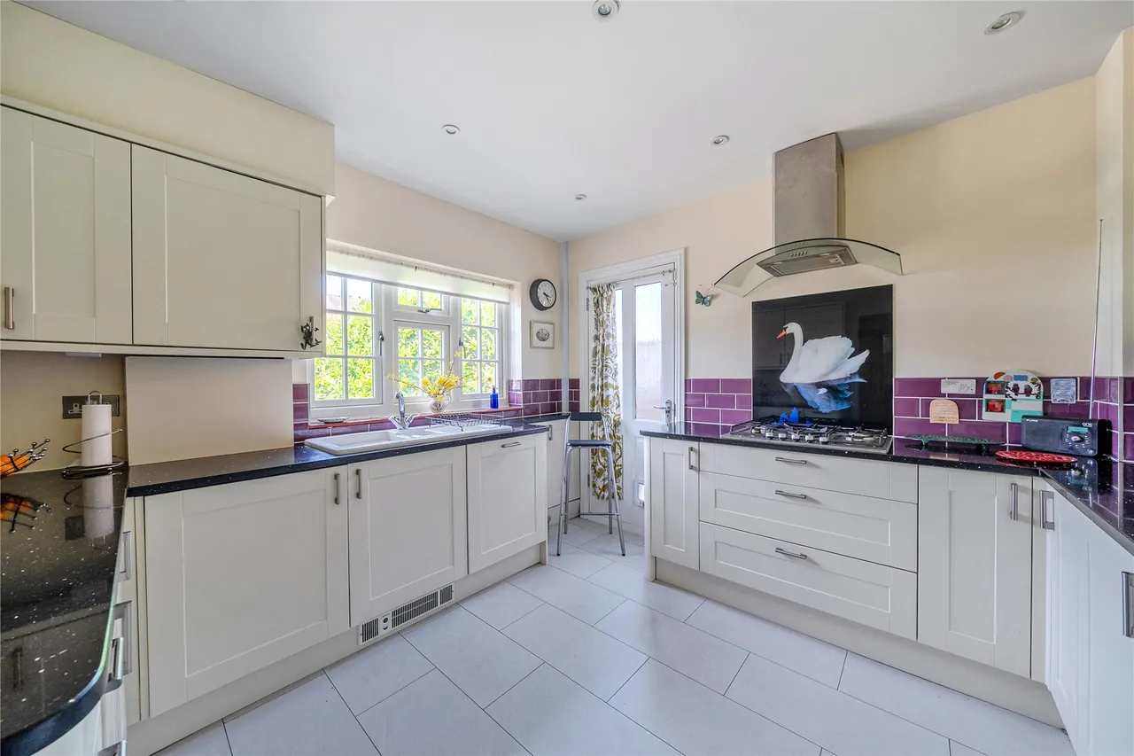 Westfield Road, Woking, GU22, photo 2