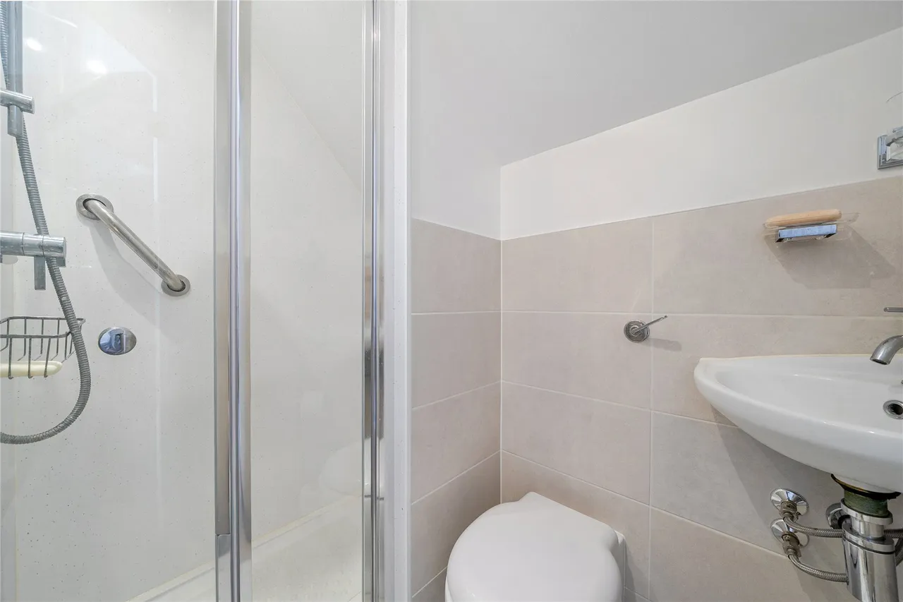 Westfield Road, Woking, GU22, photo 9