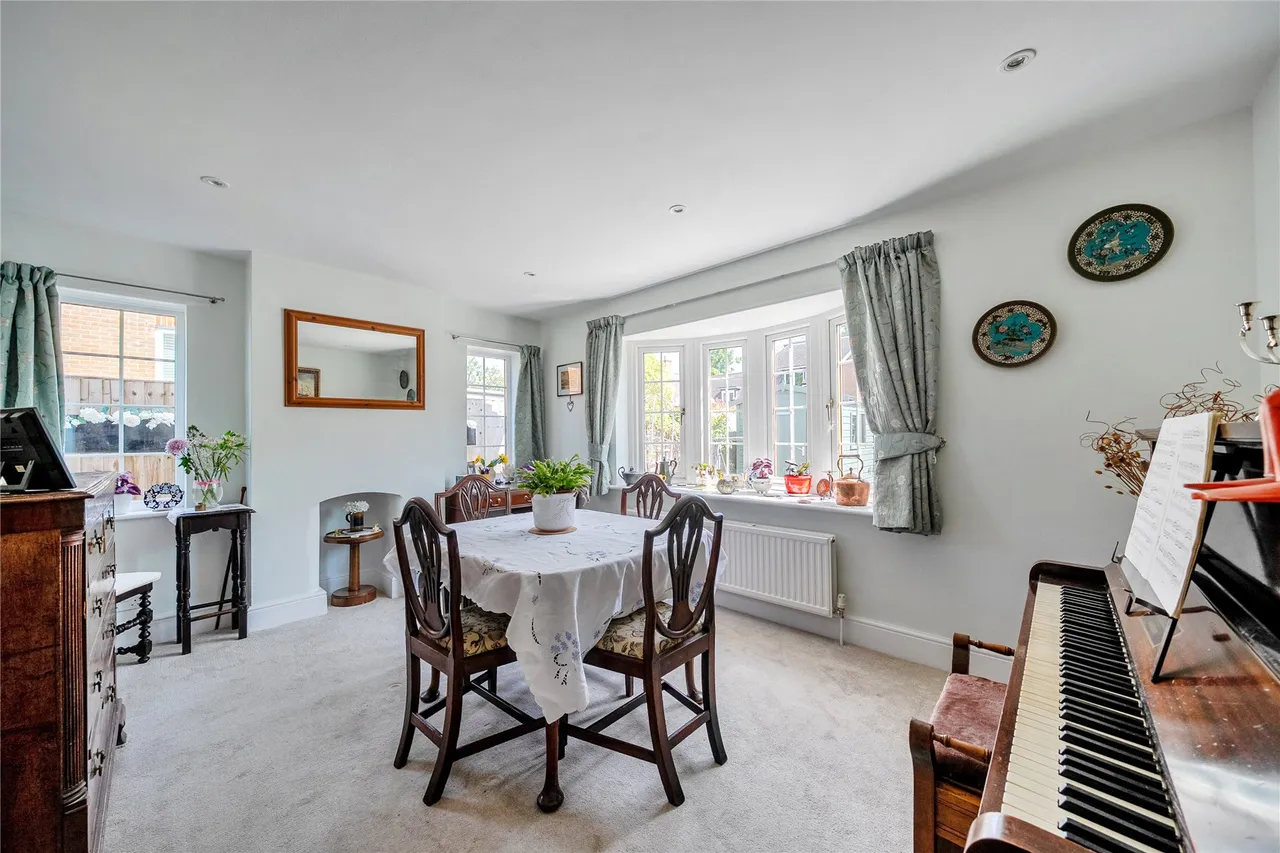 Westfield Road, Woking, GU22, photo 4