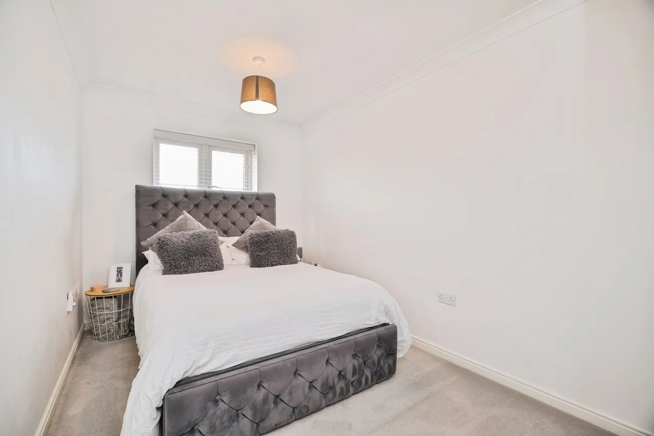 Brambling Drive, Guisborough, North Yorkshire, TS14, photo 11
