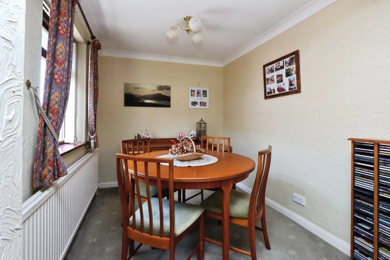 Metcalfe Avenue, Killamarsh, Sheffield, Derbyshire, S21, photo 8