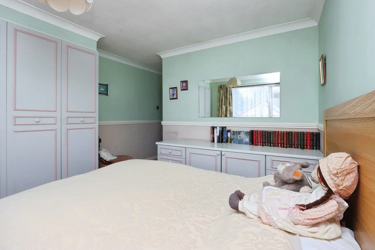 Metcalfe Avenue, Killamarsh, Sheffield, Derbyshire, S21, photo 15