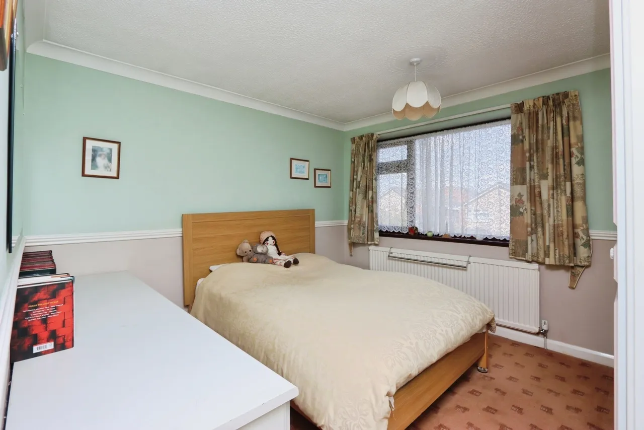 Metcalfe Avenue, Killamarsh, Sheffield, Derbyshire, S21, photo 12