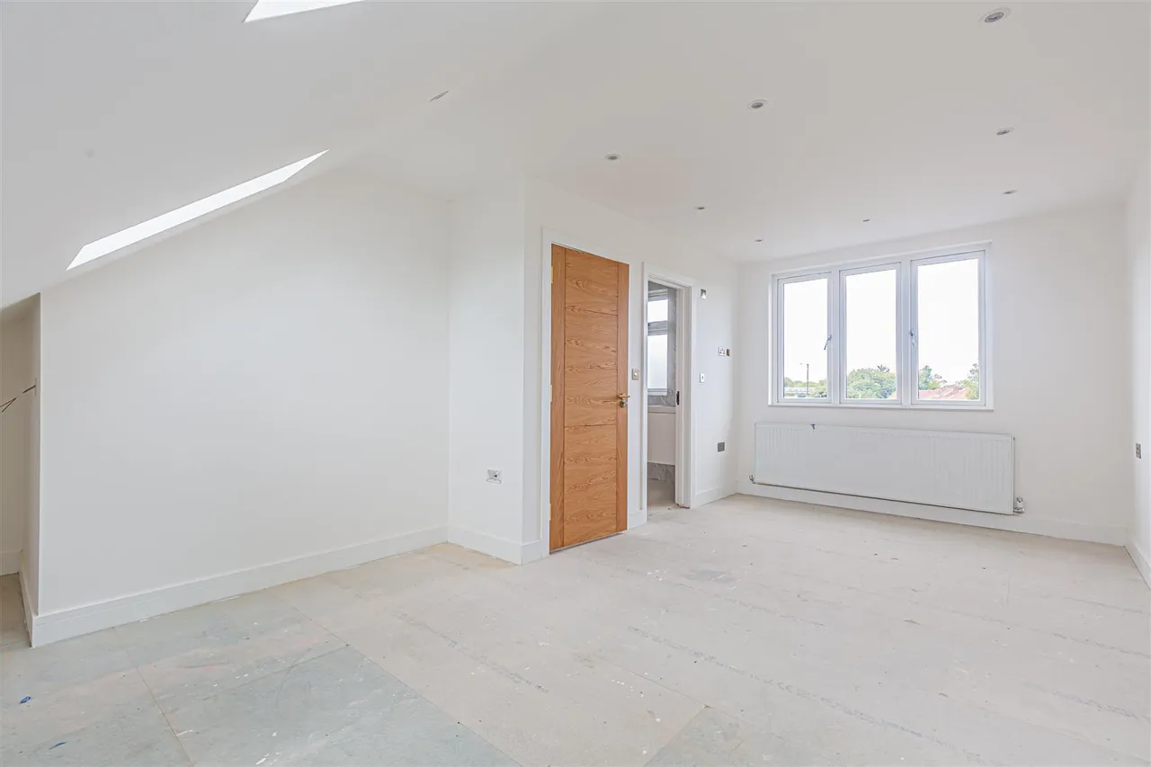 Tayben Avenue, Whitton, photo 13