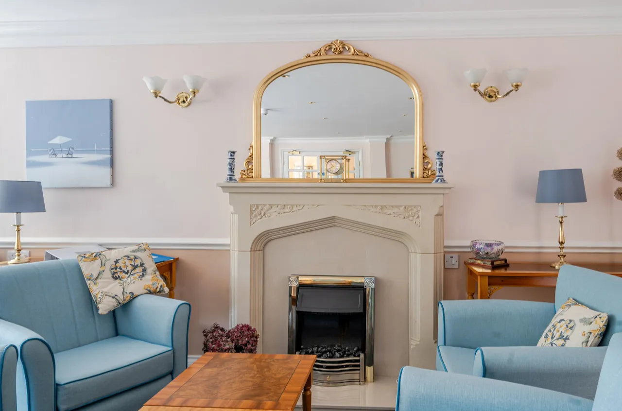 Branksomewood Road, Fleet, GU51, photo 16