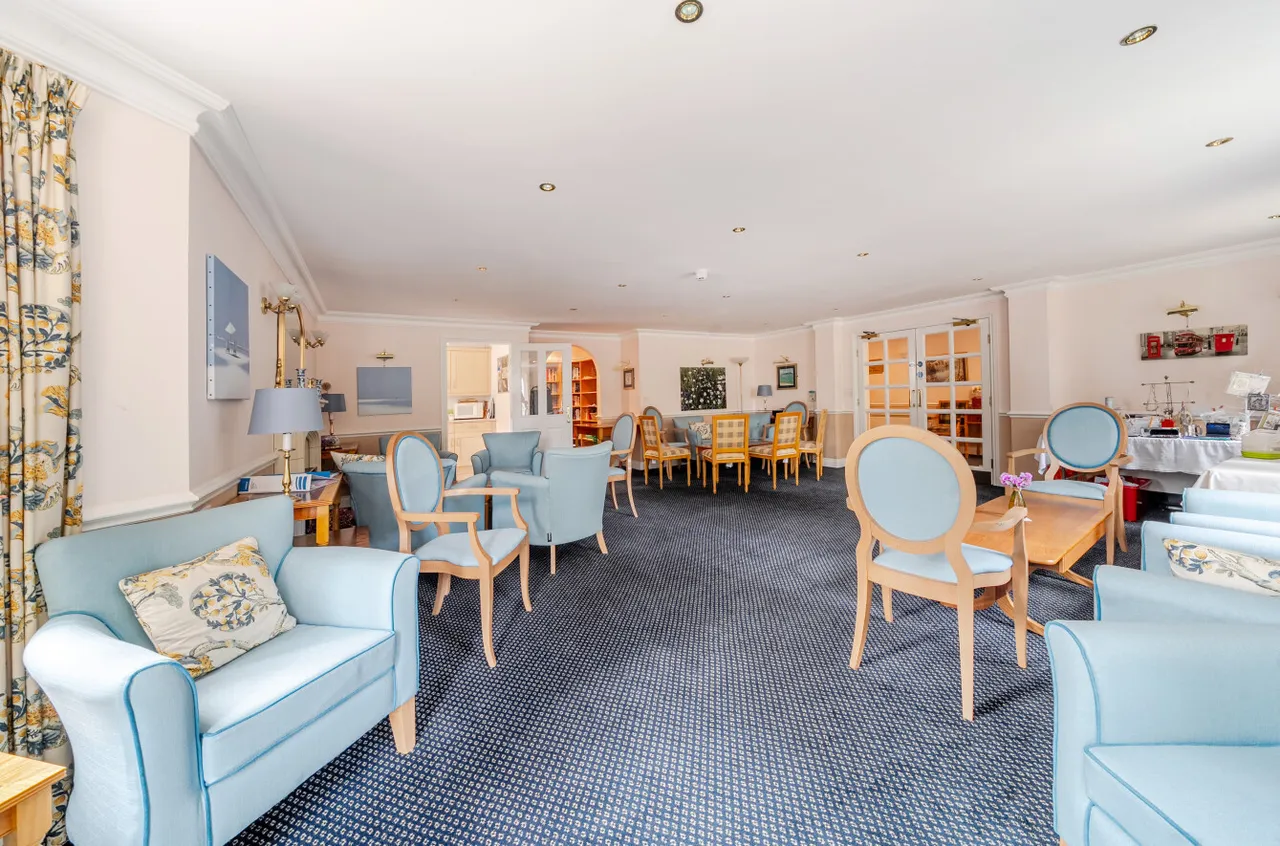 Branksomewood Road, Fleet, GU51, photo 19