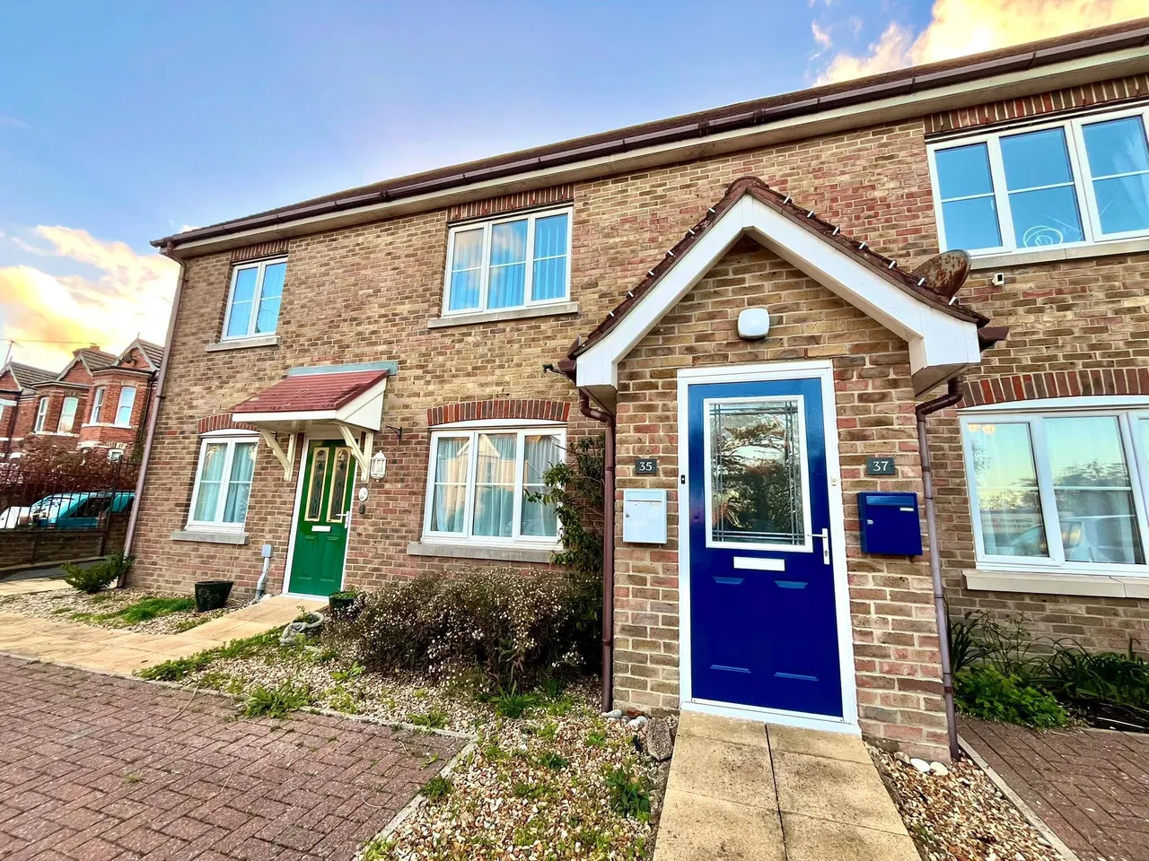 2 bed flat to rent, Alma Road, Weymouth, DT4