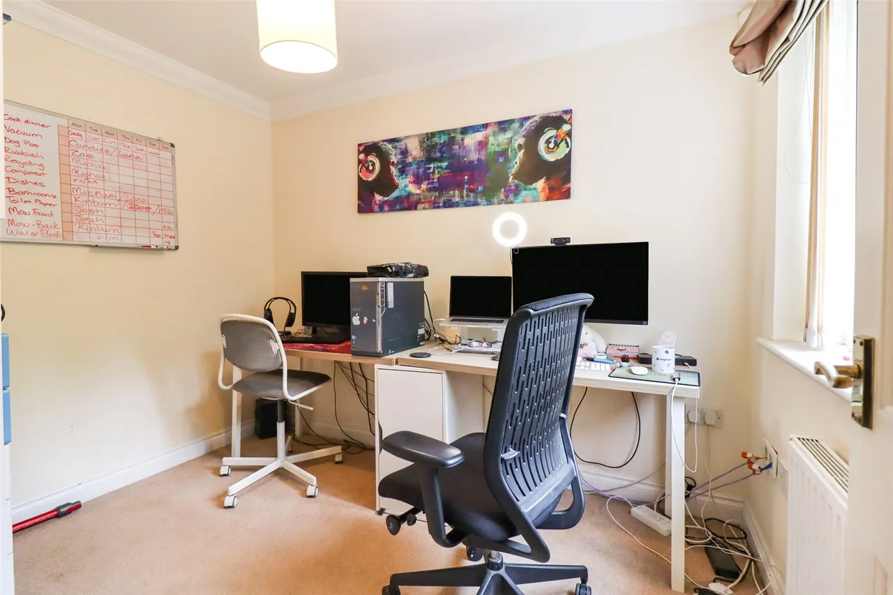 Cudbury Drive, Fleet, Hampshire, GU51 1HQ, photo 7