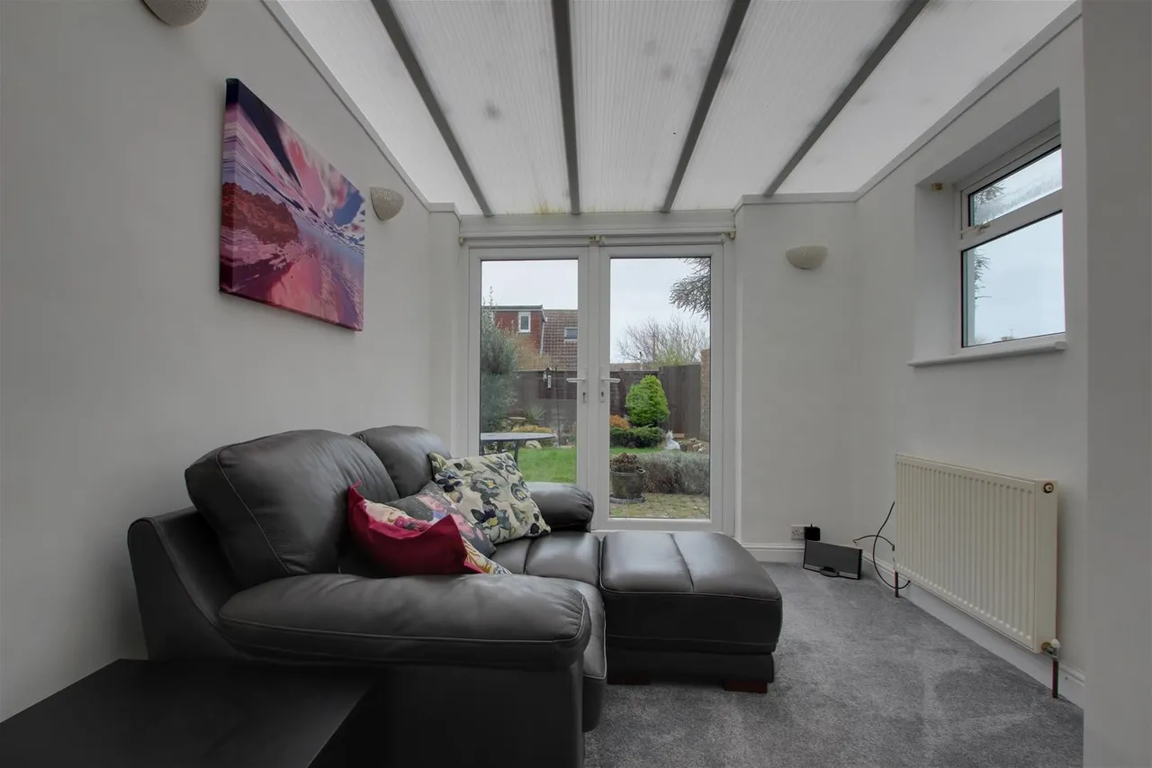 Ladydell Road, Worthing, photo 4