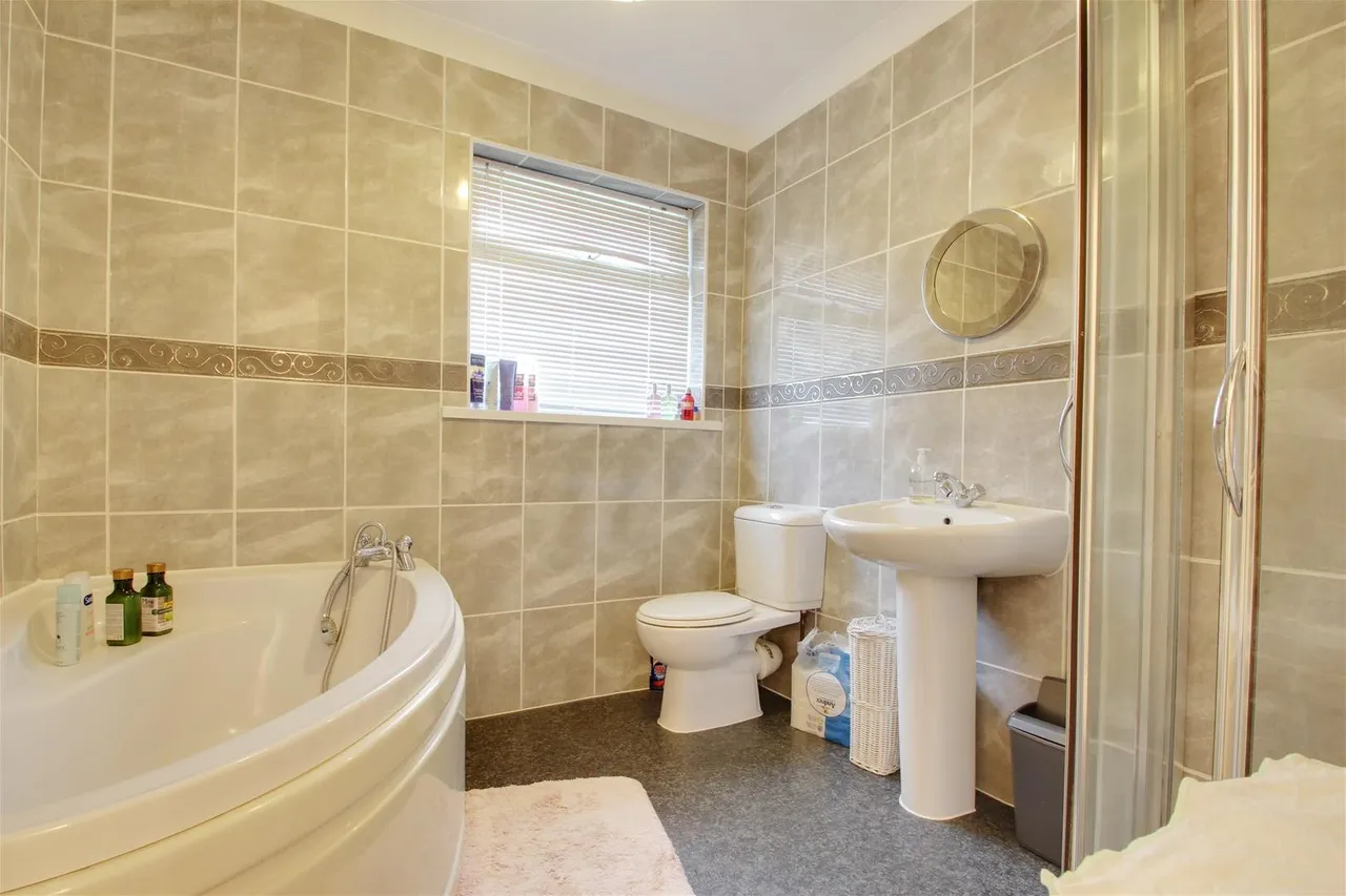 Ladydell Road, Worthing, photo 5