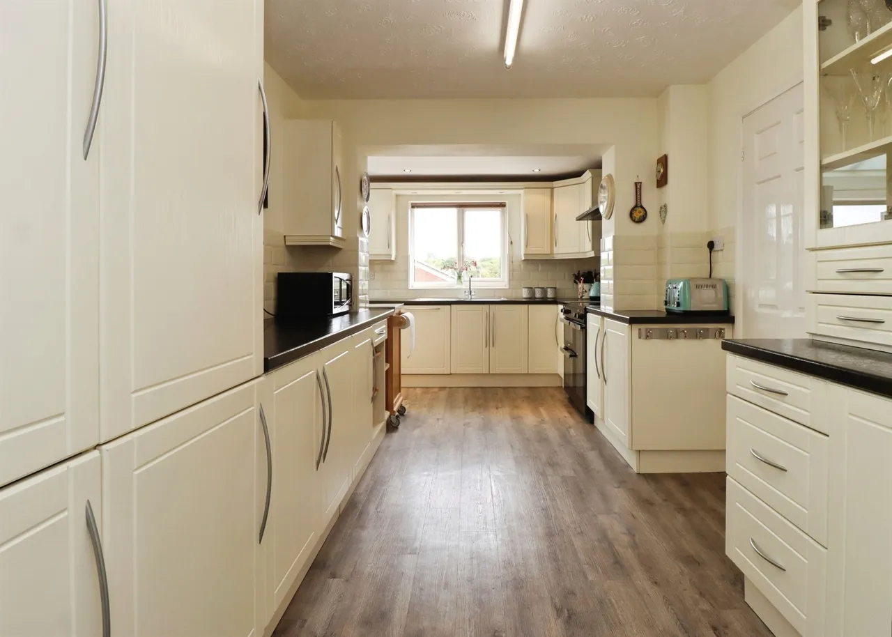 Playford Close, Rothwell, Kettering, photo 5