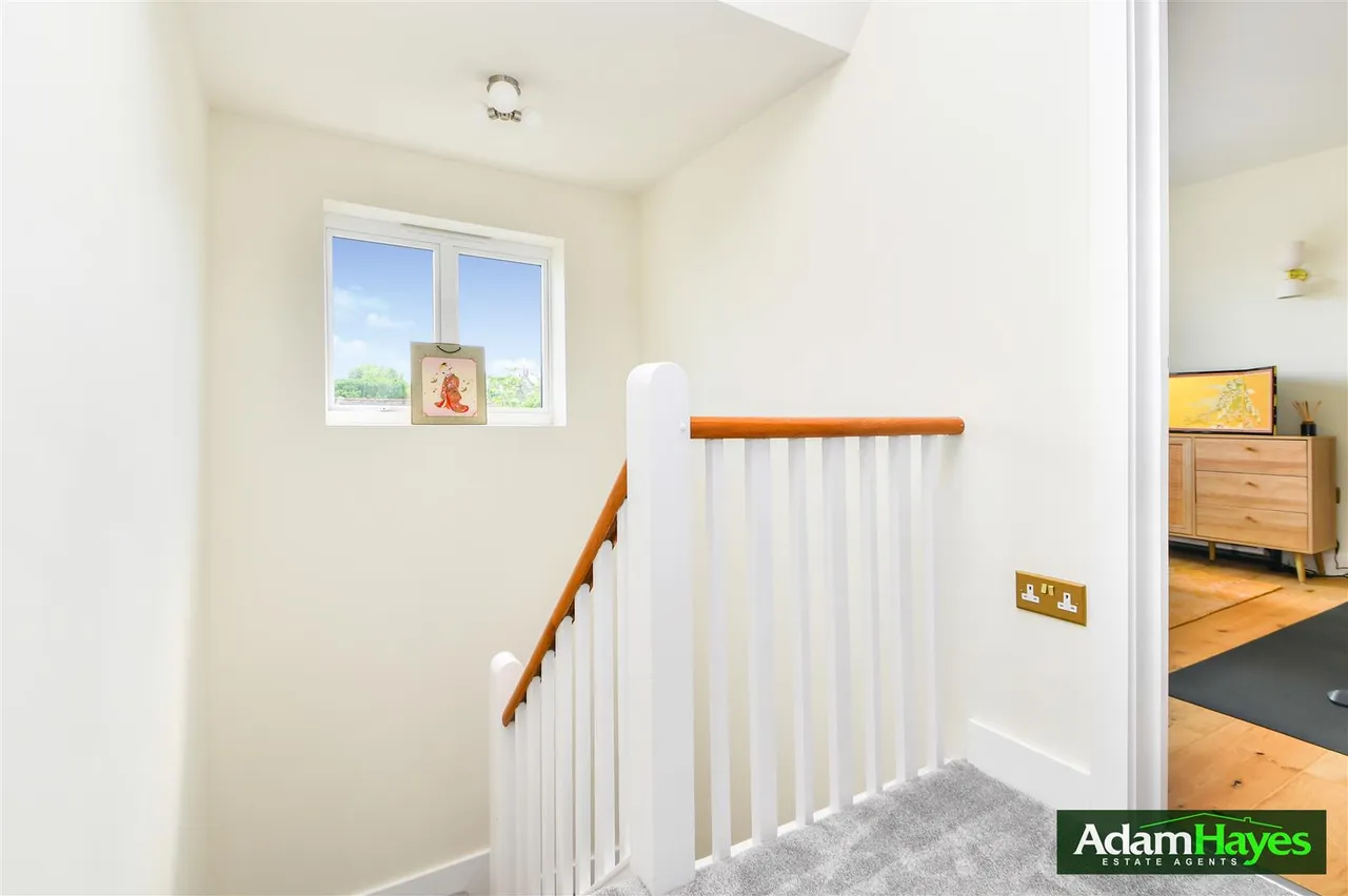 Friary Road, North Finchley, N12, photo 11
