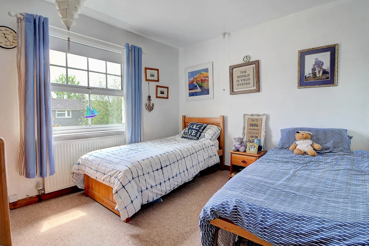 Aldermaston Road, Basingstoke, RG24, photo 11