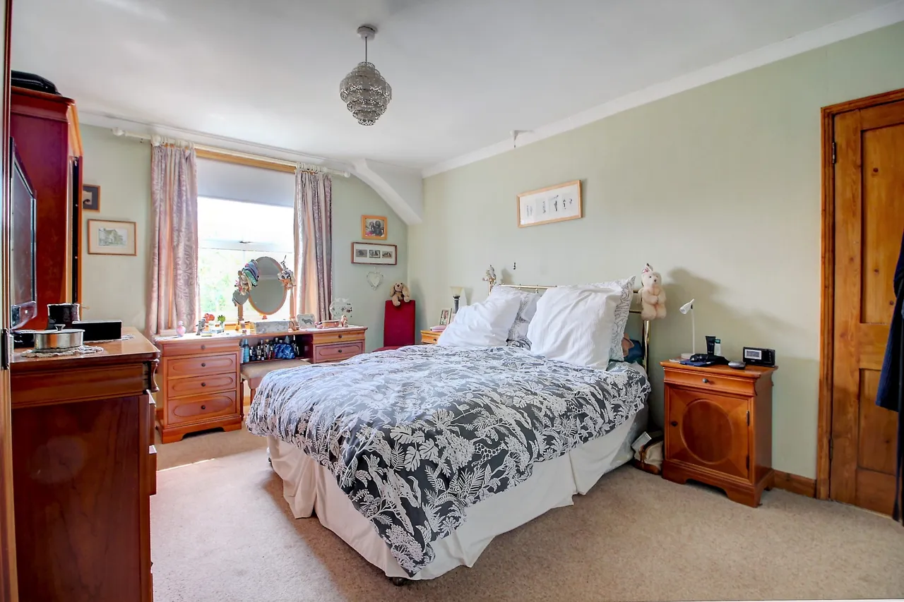 Aldermaston Road, Basingstoke, RG24, photo 10