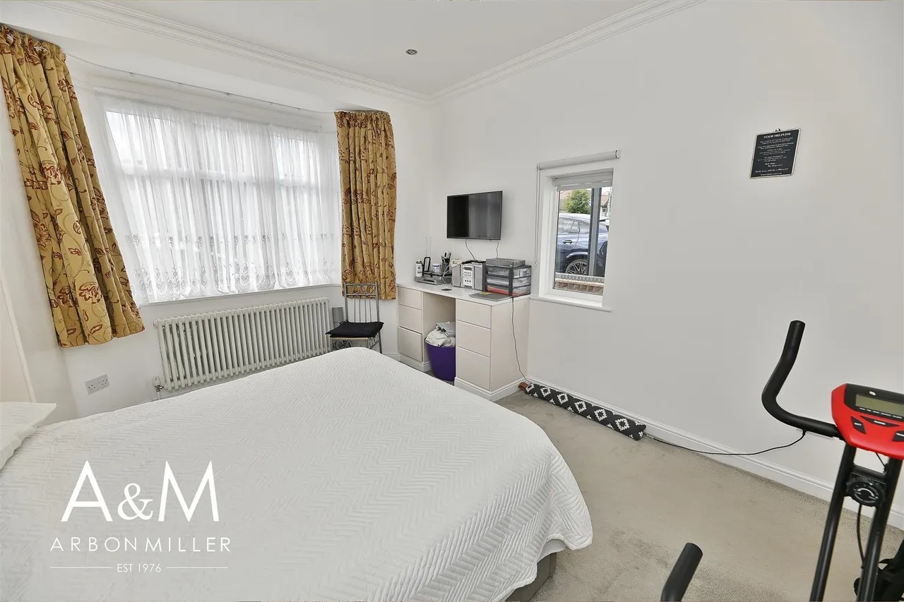 Emsworth Road, Barkingside, Esssex, Ilford, Essex, IG62EL, photo 11