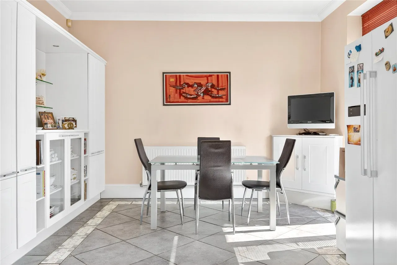Park Crescent, Roundhay, photo 9