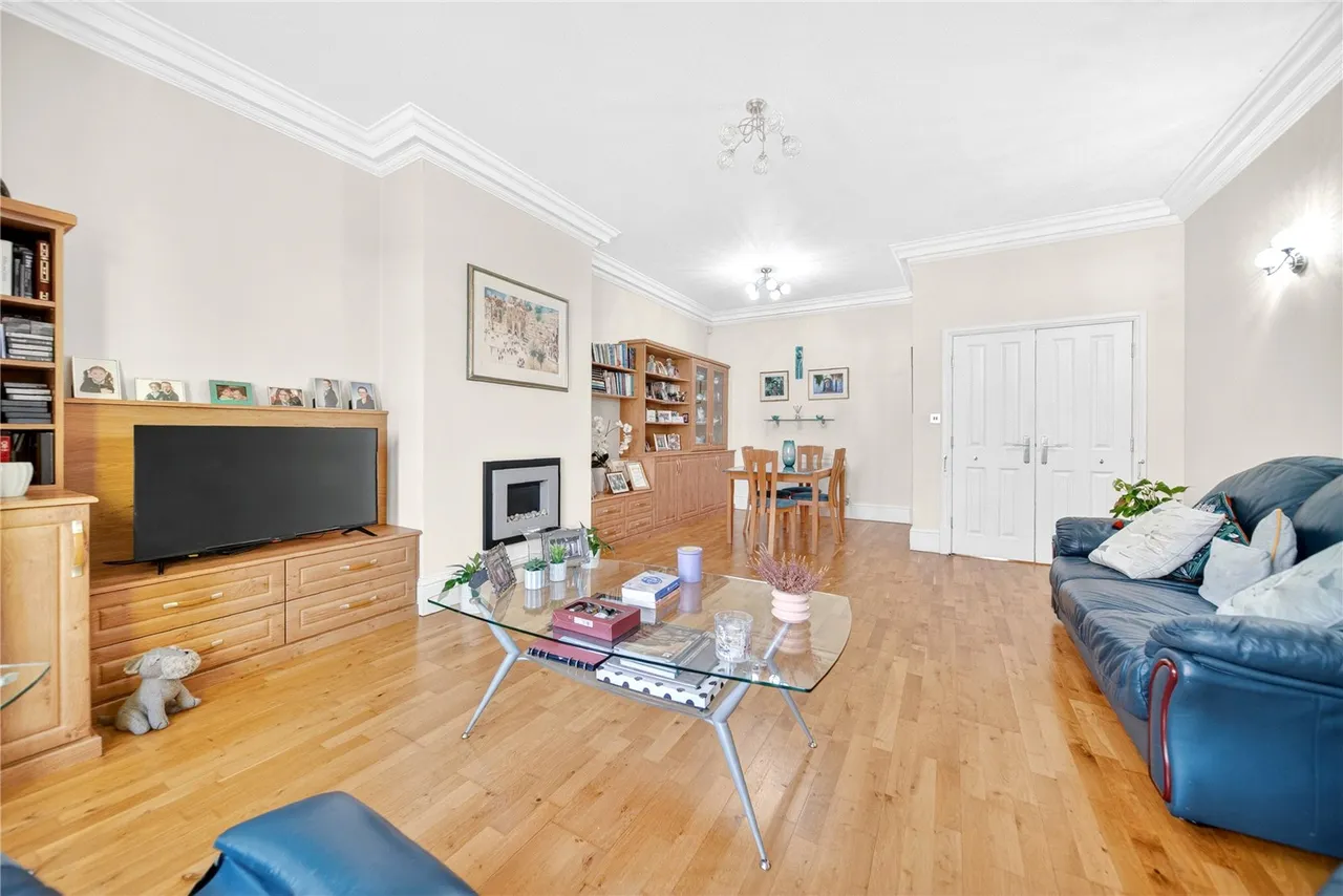 Park Crescent, Roundhay, photo 8