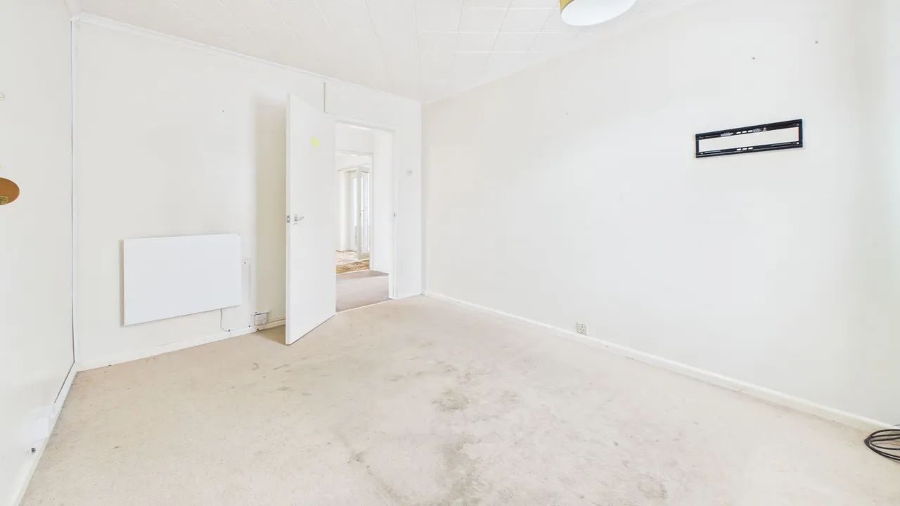 Southfields Avenue, Peterborough, PE2, photo 11