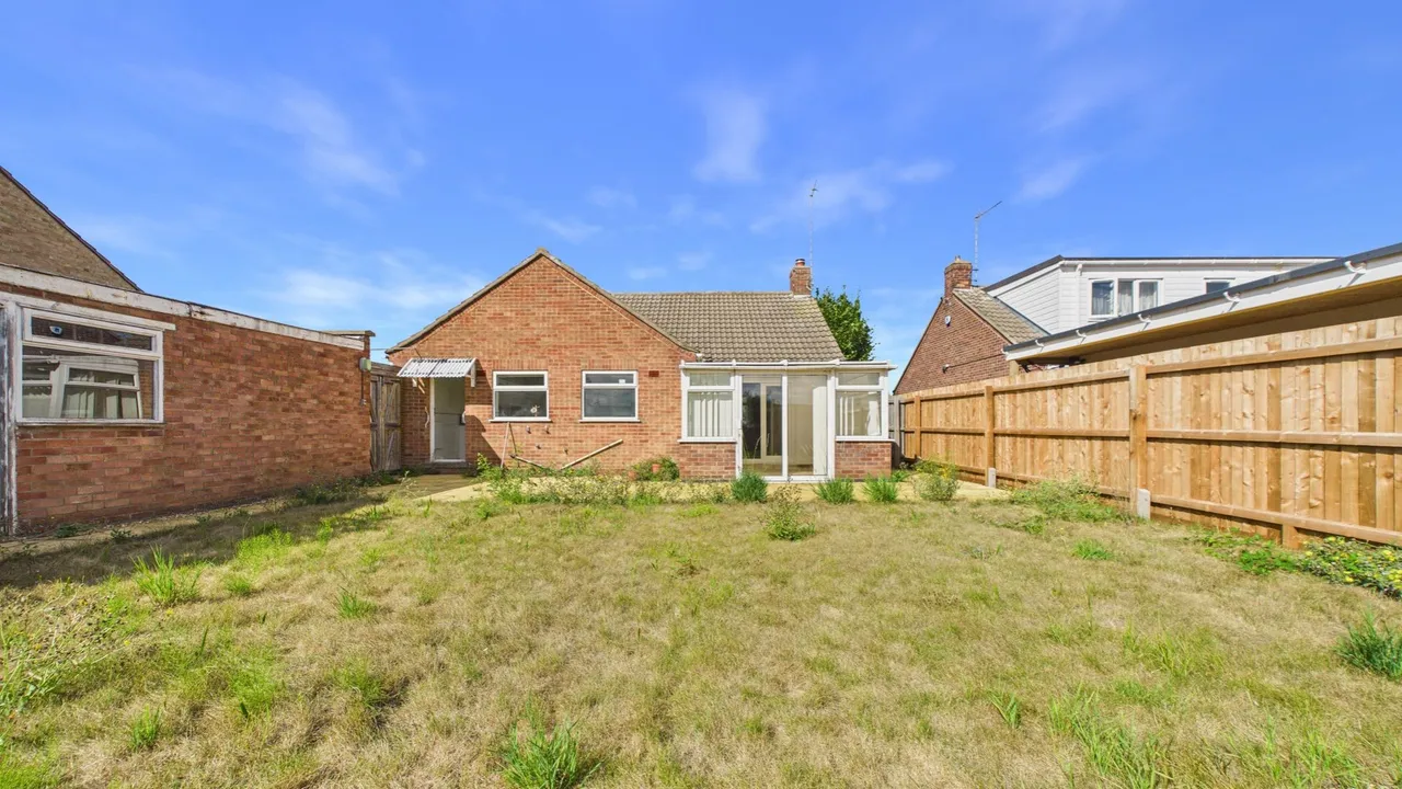 Southfields Avenue, Peterborough, PE2, photo 2