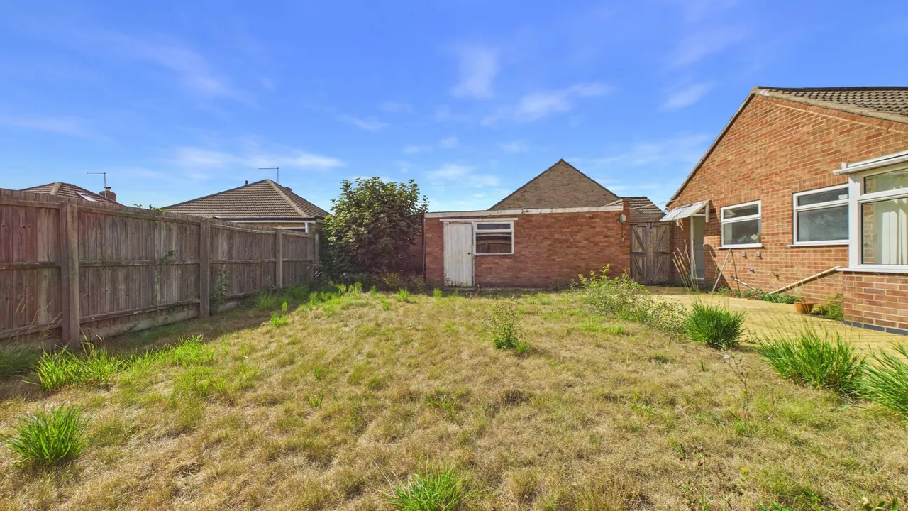 Southfields Avenue, Peterborough, PE2, photo 16