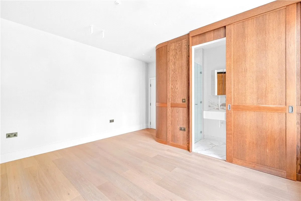 De Walden Street, London, W1G, photo 19