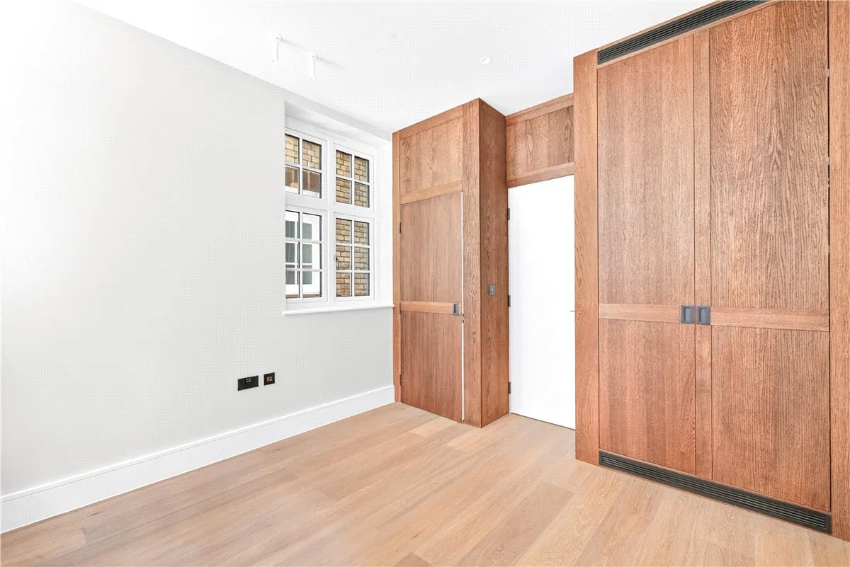 De Walden Street, London, W1G, photo 16