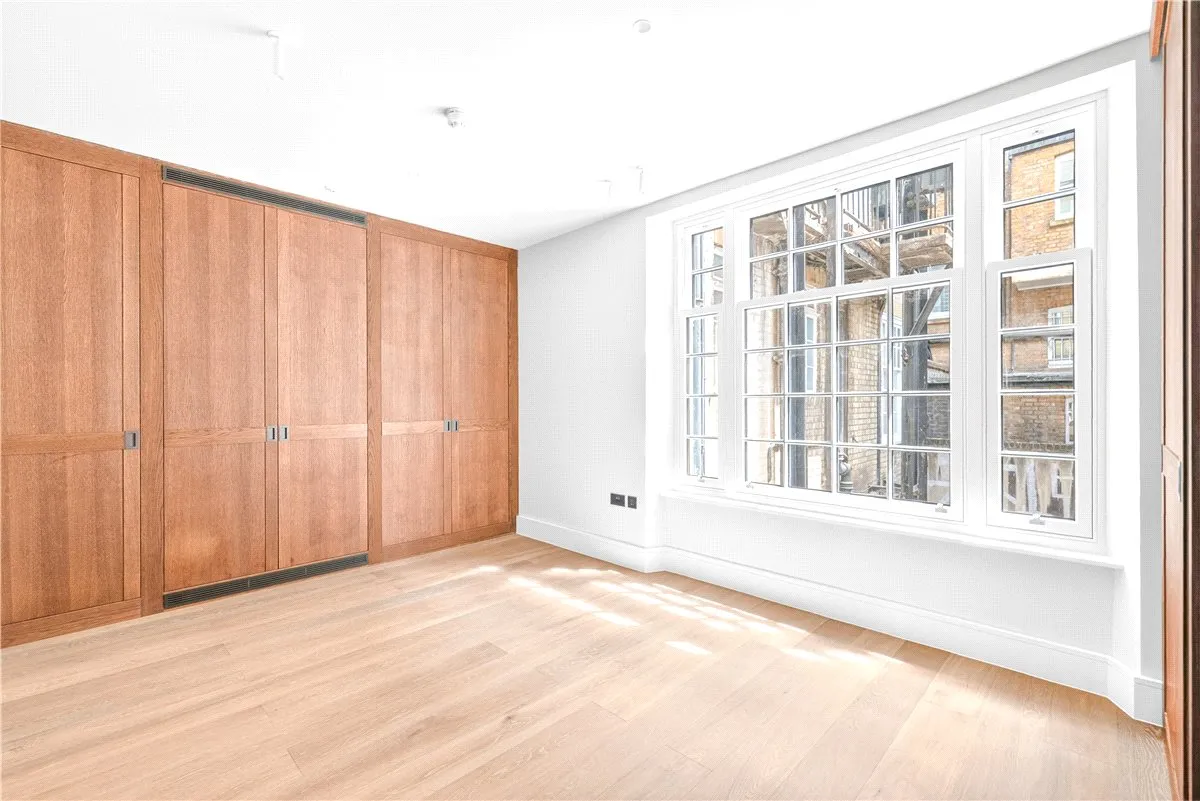 De Walden Street, London, W1G, photo 15