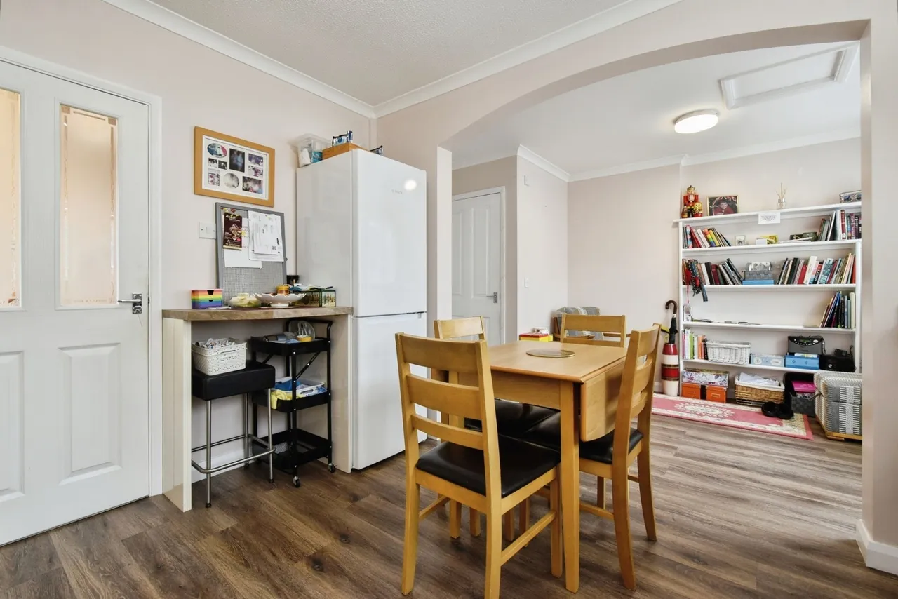 Pen Y Gaer Cottages, Llanelli, SA14, photo 12