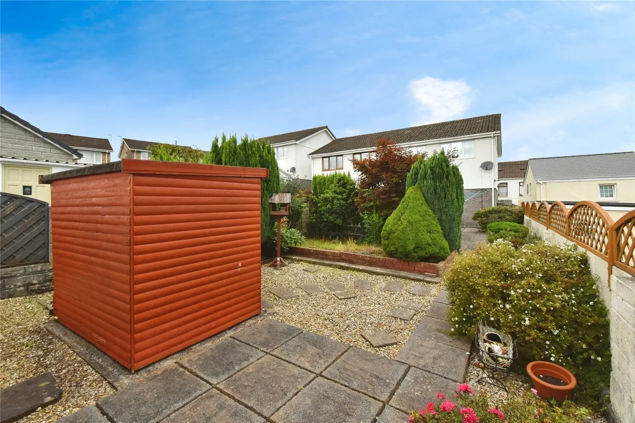 Pen Y Gaer Cottages, Llanelli, SA14, photo 6