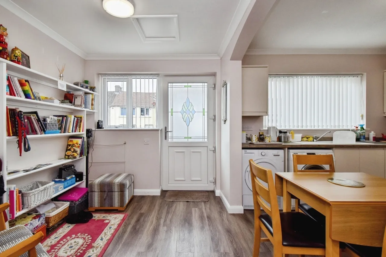 Pen Y Gaer Cottages, Llanelli, SA14, photo 13