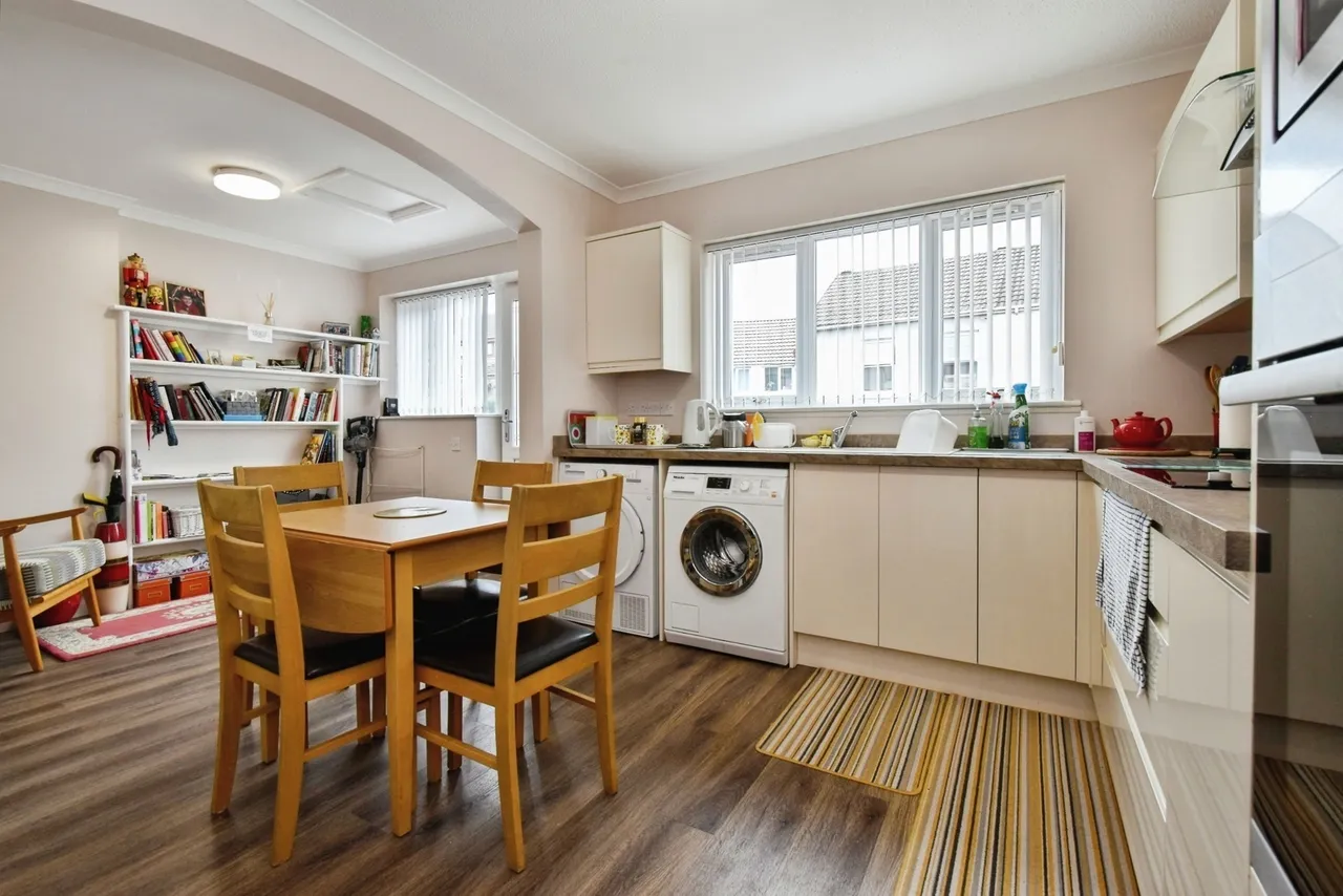 Pen Y Gaer Cottages, Llanelli, SA14, photo 2