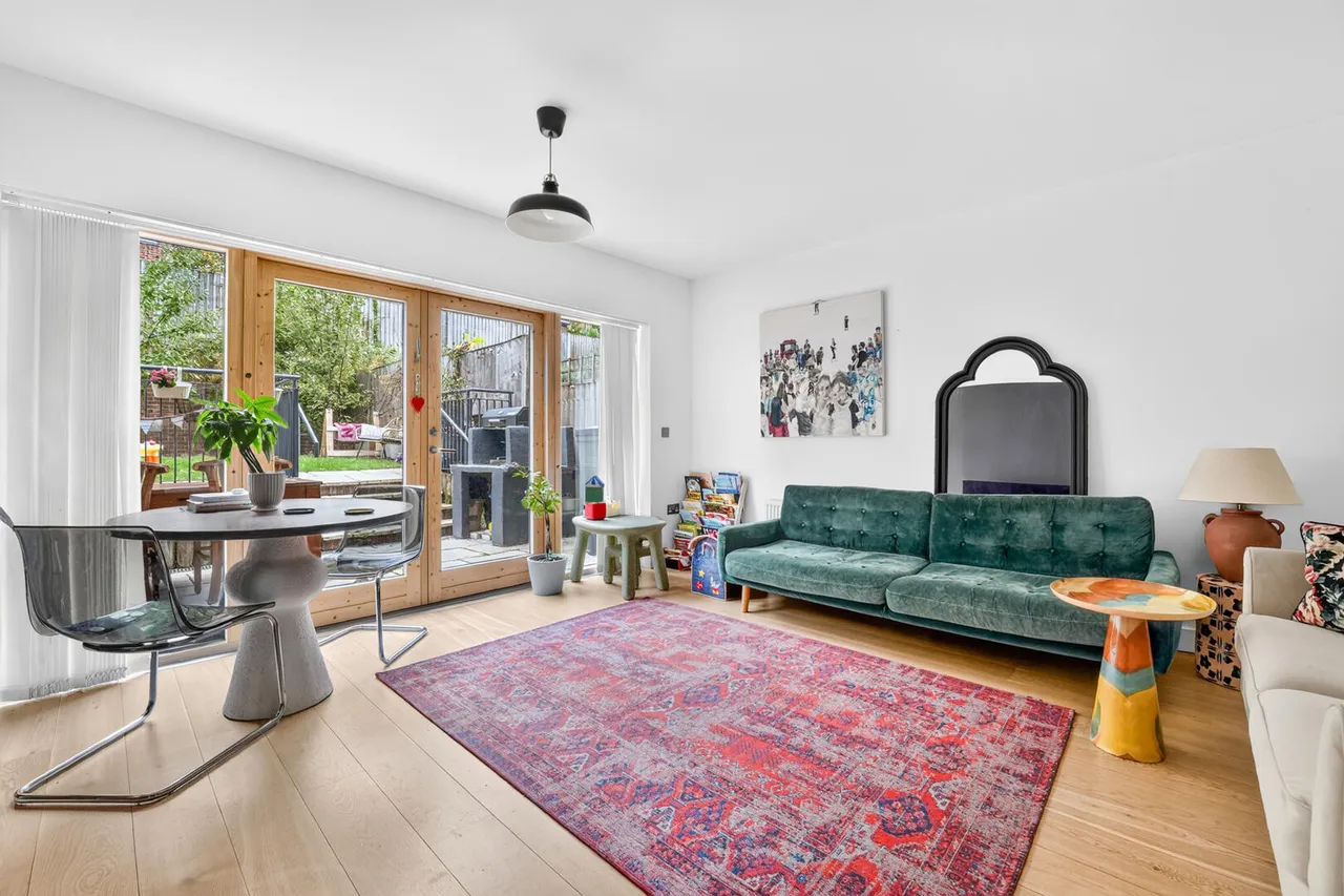 Cornell Gardens, Barnet, EN4 8FS, photo 4