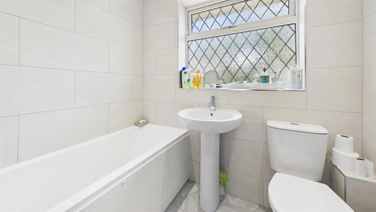 Fir Avenue, Bourne, photo 8
