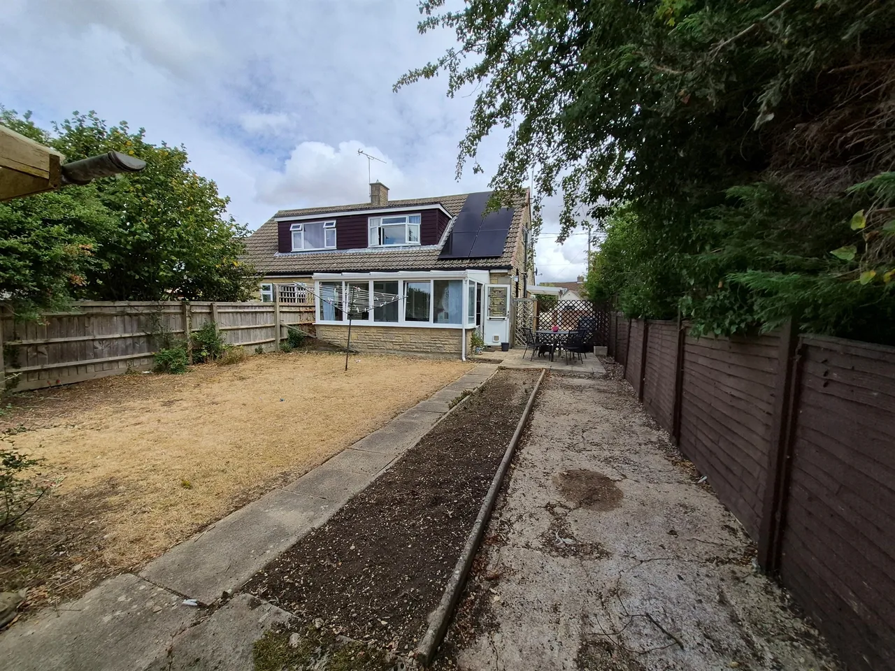 Swinbrook Road, Carterton, photo 12