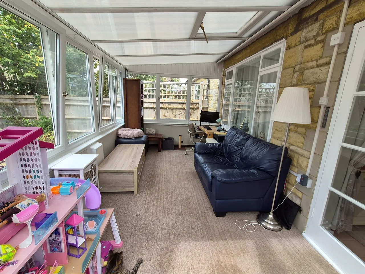 Swinbrook Road, Carterton, photo 5