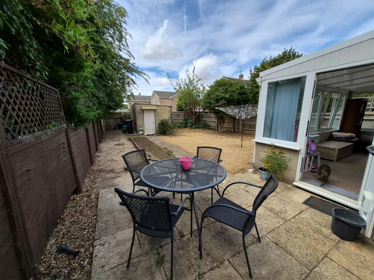 Swinbrook Road, Carterton, photo 11
