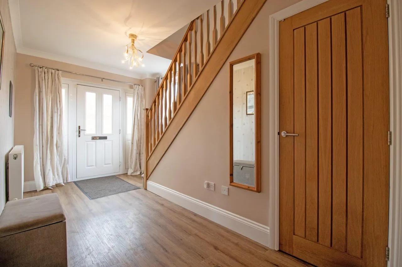 Church Road, Laughton, DN21, photo 15