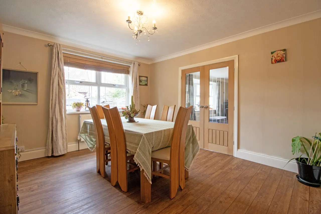 Church Road, Laughton, DN21, photo 6