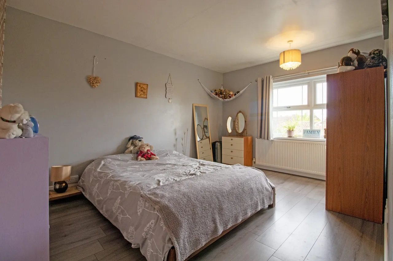 Church Road, Laughton, DN21, photo 19